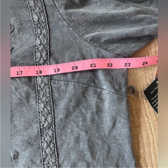 Coldwater Creek falling florals cotton button up xl 100% cotton - Picture 3 of 3